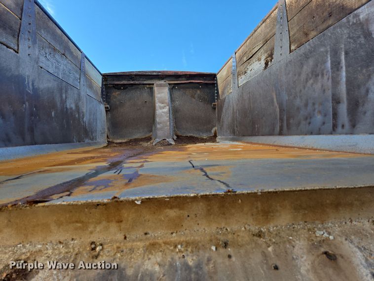 image for item DP6207 1999 International 2674 dump truck