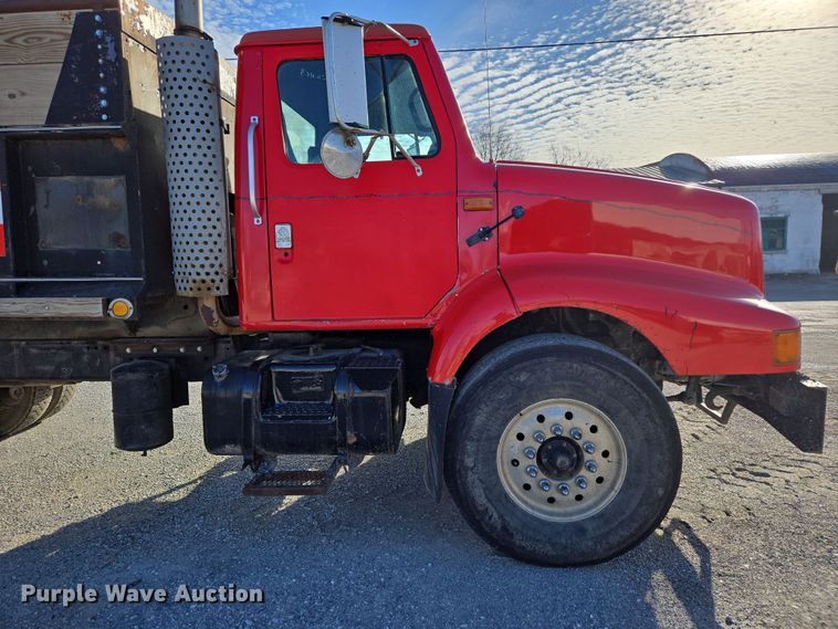 image for item DP6207 1999 International 2674 dump truck