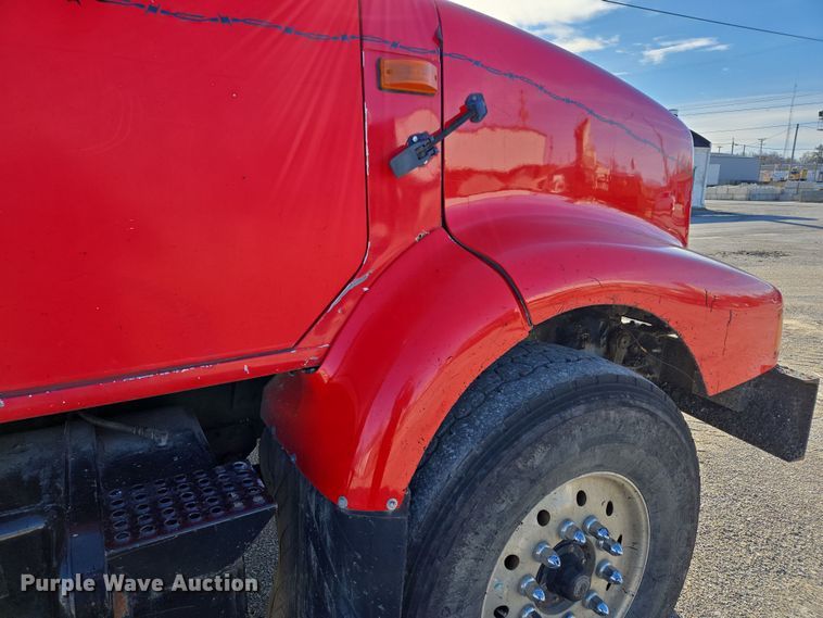 image for item DP6207 1999 International 2674 dump truck