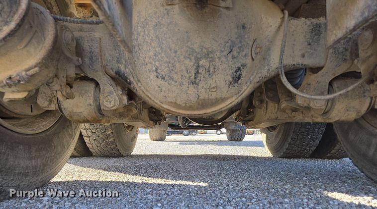 image for item DP6207 1999 International 2674 dump truck