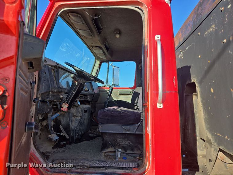 image for item DP6207 1999 International 2674 dump truck