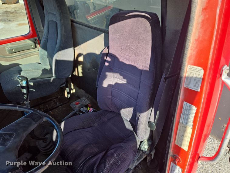 image for item DP6207 1999 International 2674 dump truck