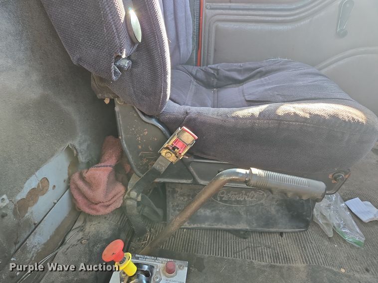 image for item DP6207 1999 International 2674 dump truck