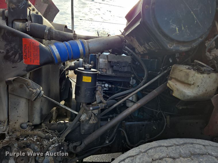 image for item DP6207 1999 International 2674 dump truck