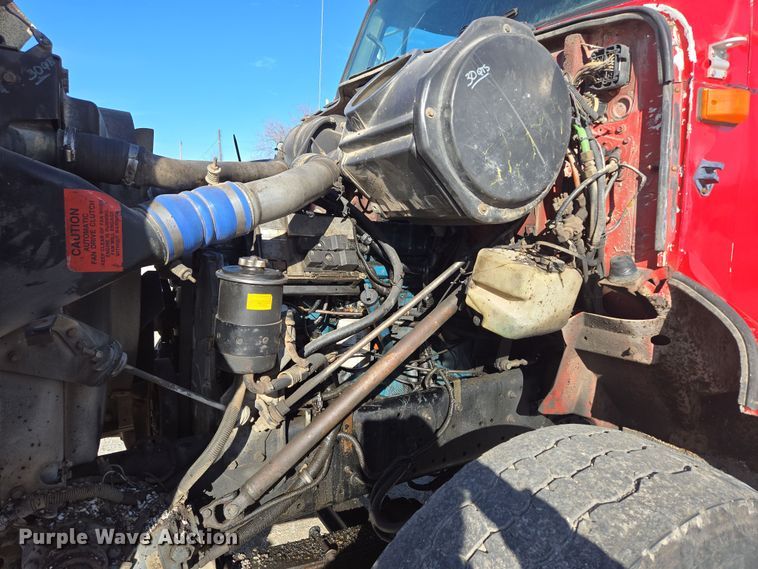 image for item DP6207 1999 International 2674 dump truck