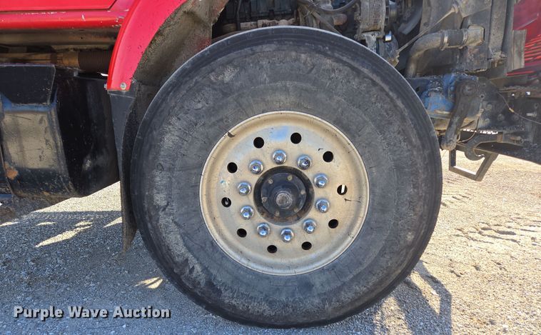 image for item DP6207 1999 International 2674 dump truck