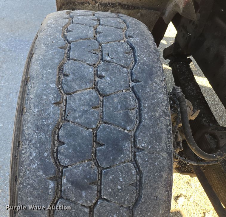 image for item DP6207 1999 International 2674 dump truck