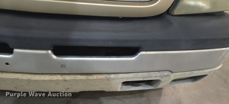 image for item DQ5167 2004 Chevrolet Silverado 1500 Ext. Cab pickup truck