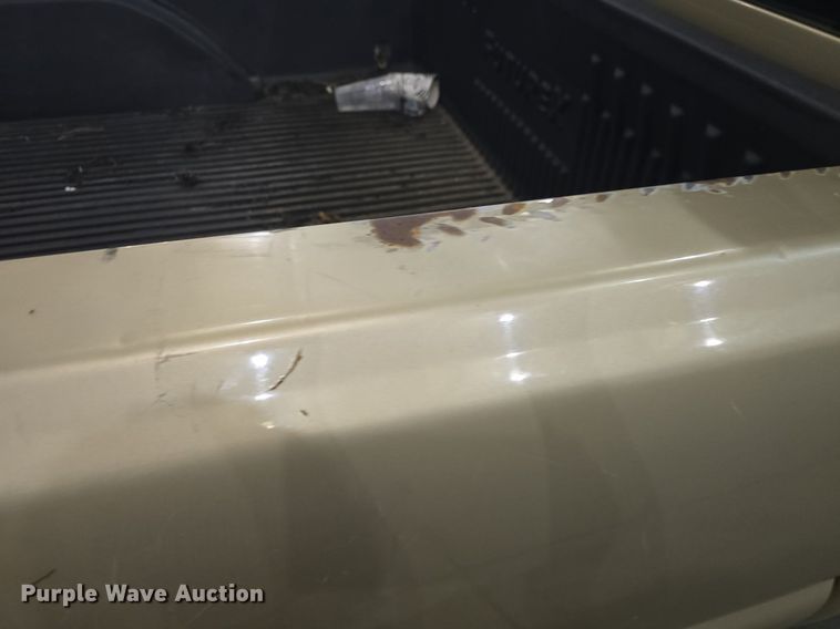 image for item DQ5167 2004 Chevrolet Silverado 1500 Ext. Cab pickup truck