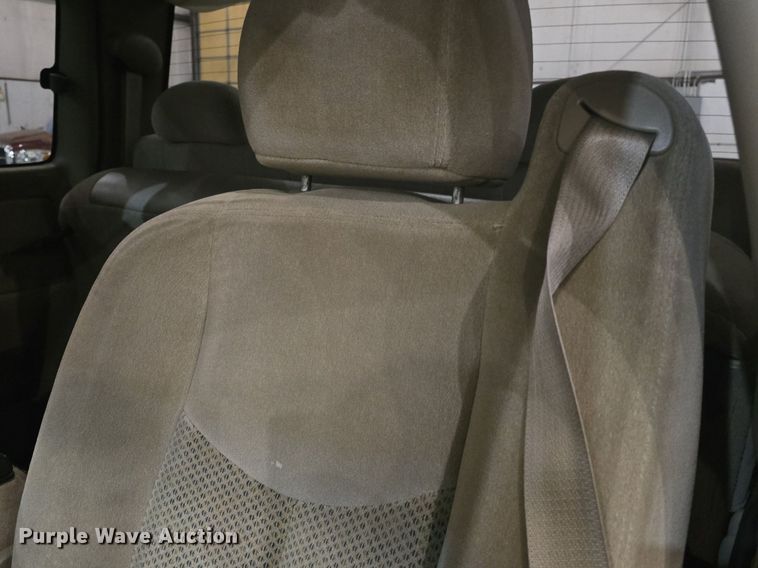 image for item DQ5167 2004 Chevrolet Silverado 1500 Ext. Cab pickup truck