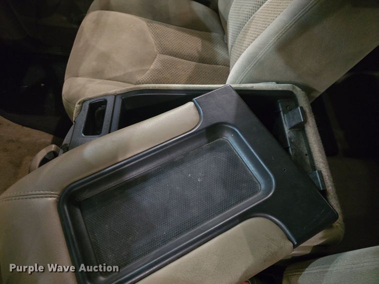 image for item DQ5167 2004 Chevrolet Silverado 1500 Ext. Cab pickup truck