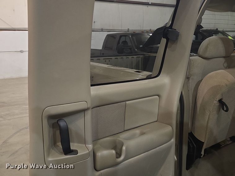 image for item DQ5167 2004 Chevrolet Silverado 1500 Ext. Cab pickup truck