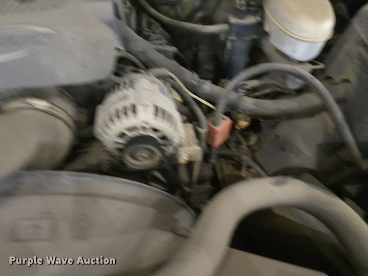 image for item DQ5167 2004 Chevrolet Silverado 1500 Ext. Cab pickup truck