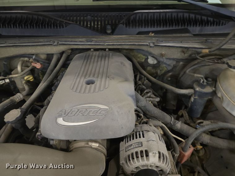 image for item DQ5167 2004 Chevrolet Silverado 1500 Ext. Cab pickup truck