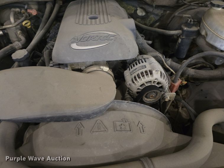 image for item DQ5167 2004 Chevrolet Silverado 1500 Ext. Cab pickup truck