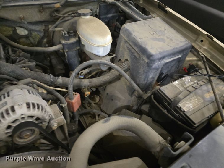 image for item DQ5167 2004 Chevrolet Silverado 1500 Ext. Cab pickup truck