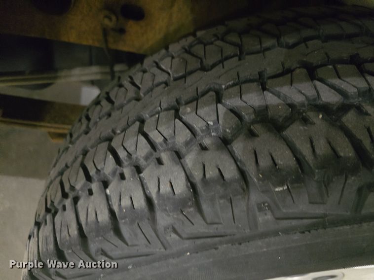 image for item DQ5167 2004 Chevrolet Silverado 1500 Ext. Cab pickup truck