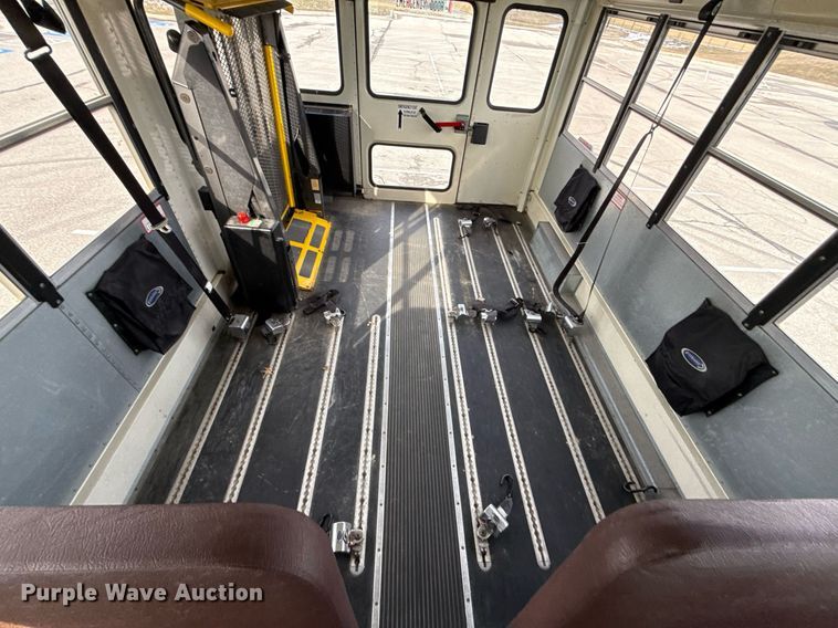 image for item DQ6683 2008 IC CE300 school bus