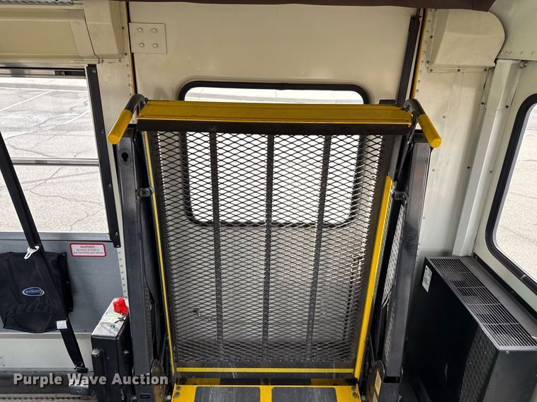 image for item DQ6683 2008 IC CE300 school bus