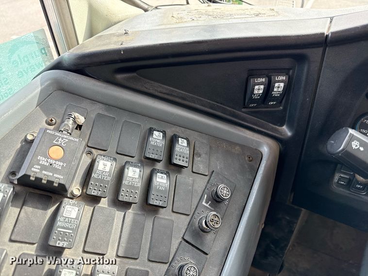 image for item DQ6683 2008 IC CE300 school bus