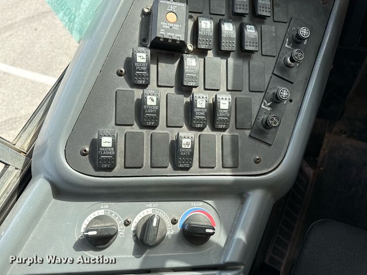 image for item DQ6683 2008 IC CE300 school bus