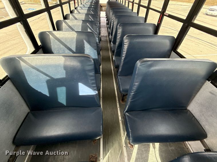 image for item DQ6684 2011 Thomas Built Saf-T-Liner C2 school bus