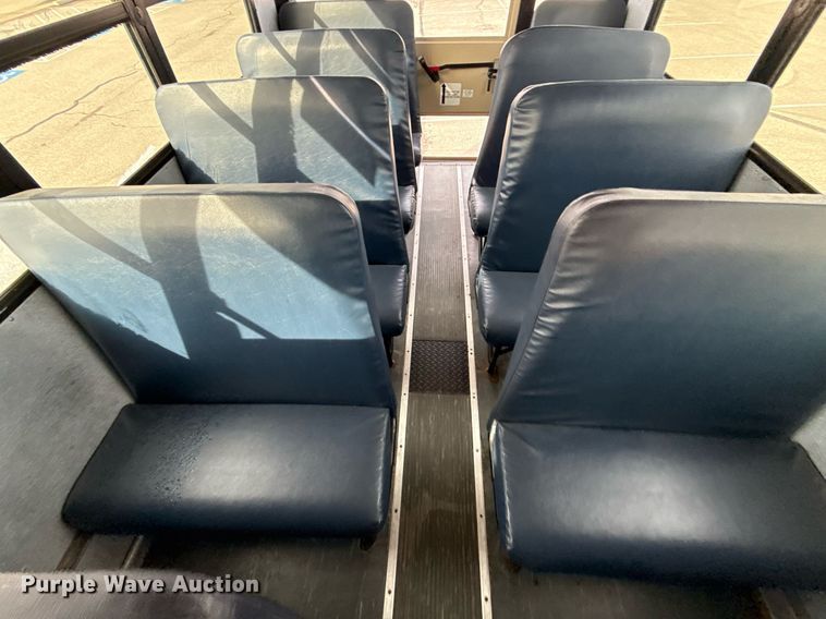 image for item DQ6684 2011 Thomas Built Saf-T-Liner C2 school bus