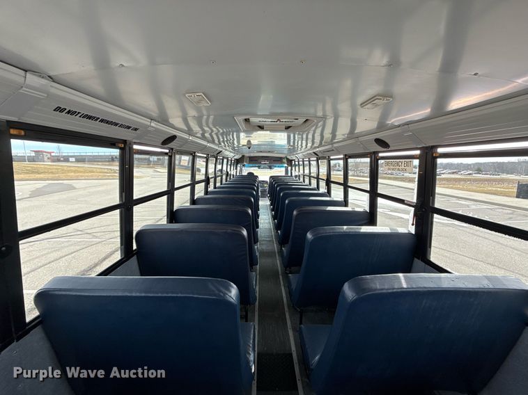 image for item DQ6684 2011 Thomas Built Saf-T-Liner C2 school bus