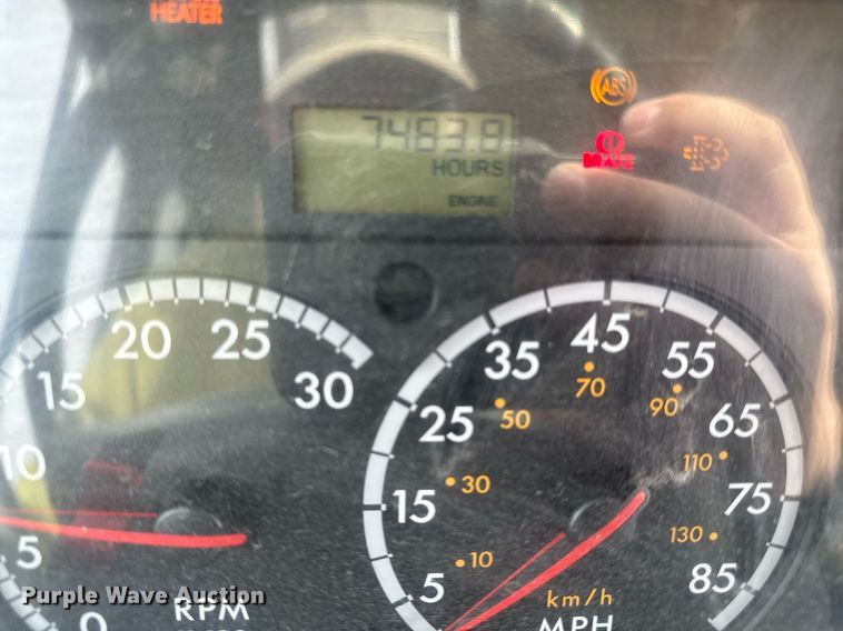 image for item DQ6684 2011 Thomas Built Saf-T-Liner C2 school bus