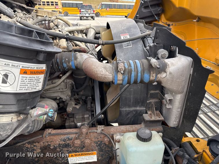 image for item DQ6684 2011 Thomas Built Saf-T-Liner C2 school bus