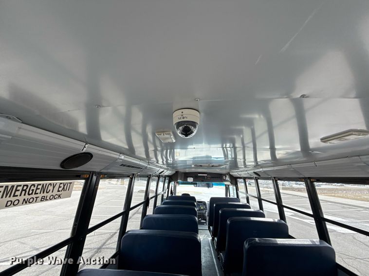 image for item DQ6685 2011 Thomas Built Saf-T-liner C2 school bus