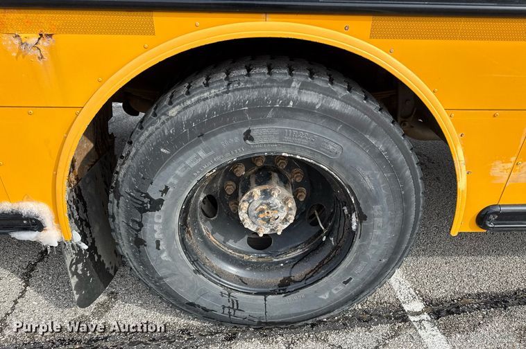 image for item DQ6685 2011 Thomas Built Saf-T-liner C2 school bus