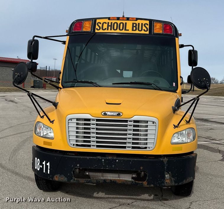 image for item DQ6686 2011 Thomas Built Saf-T-Liner C2 school bus