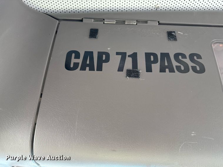 image for item DQ6686 2011 Thomas Built Saf-T-Liner C2 school bus