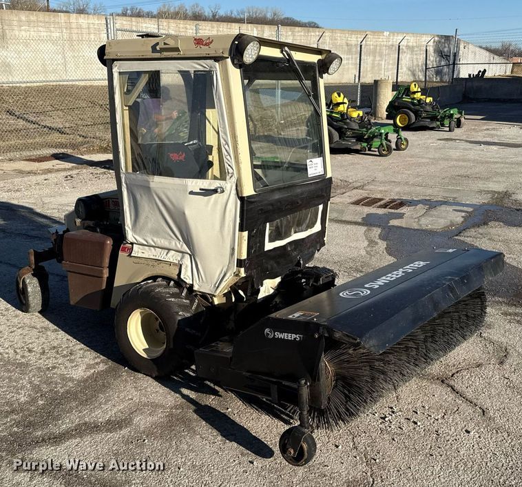 image for item DQ6694 Grasshopper 932 ZTR lawn mower