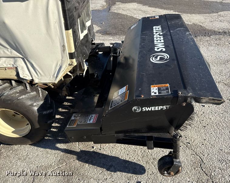 image for item DQ6694 Grasshopper 932 ZTR lawn mower