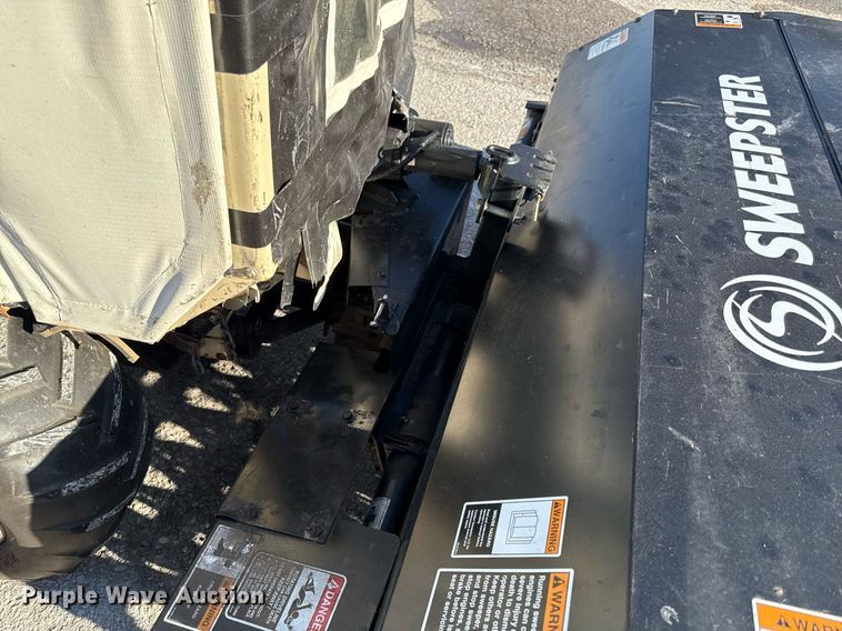 image for item DQ6694 Grasshopper 932 ZTR lawn mower