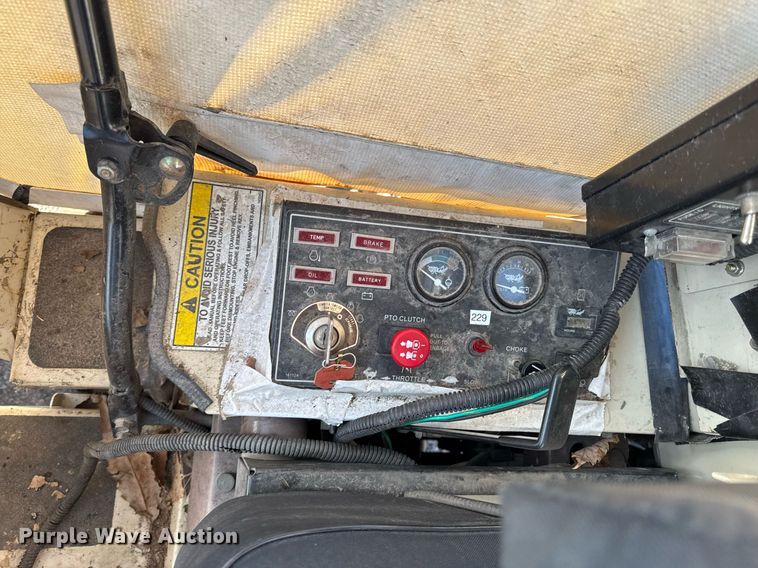 image for item DQ6694 Grasshopper 932 ZTR lawn mower