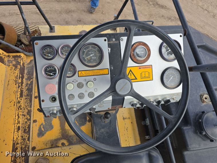 image for item DS4652 1995 Dynapac CC421 double drum vibratory roller