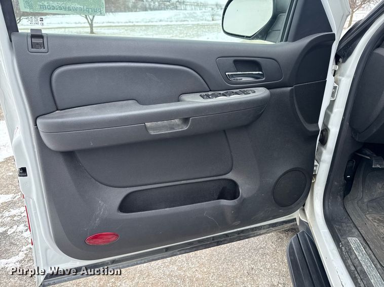 image for item DT0581 2008 Chevrolet Suburban SUV