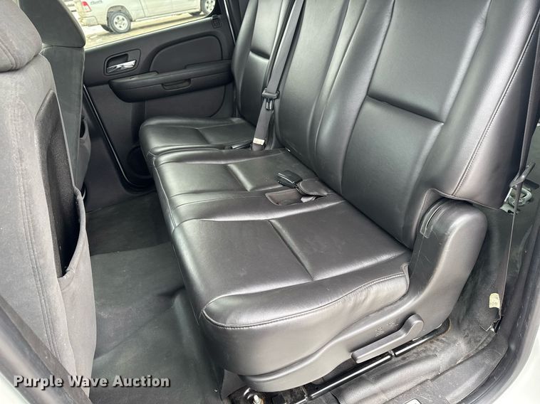 image for item DT0581 2008 Chevrolet Suburban SUV