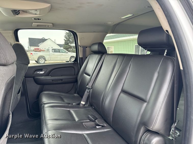 image for item DT0581 2008 Chevrolet Suburban SUV