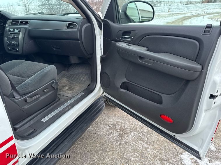 image for item DT0581 2008 Chevrolet Suburban SUV