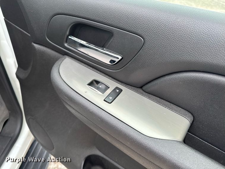 image for item DT0581 2008 Chevrolet Suburban SUV