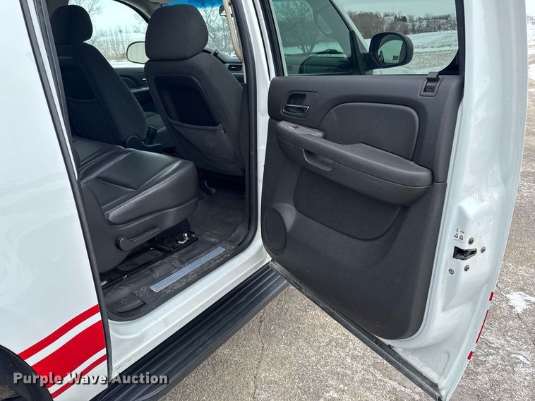 image for item DT0581 2008 Chevrolet Suburban SUV