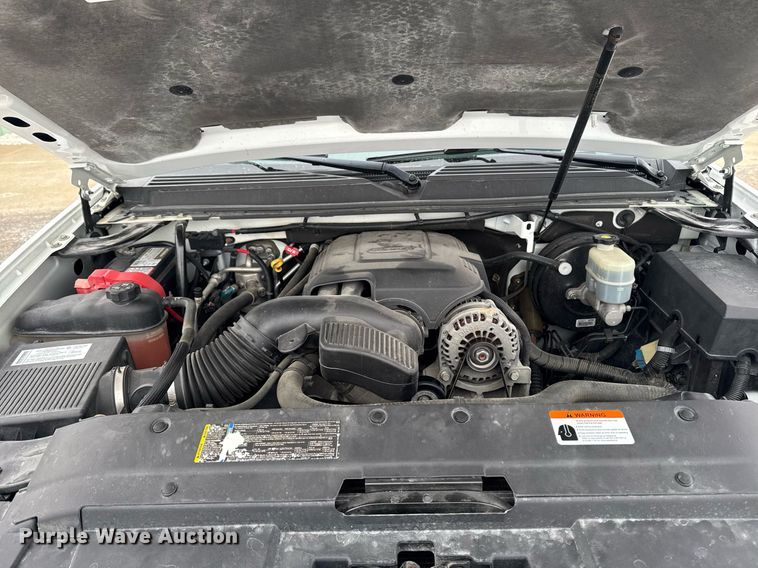 image for item DT0581 2008 Chevrolet Suburban SUV