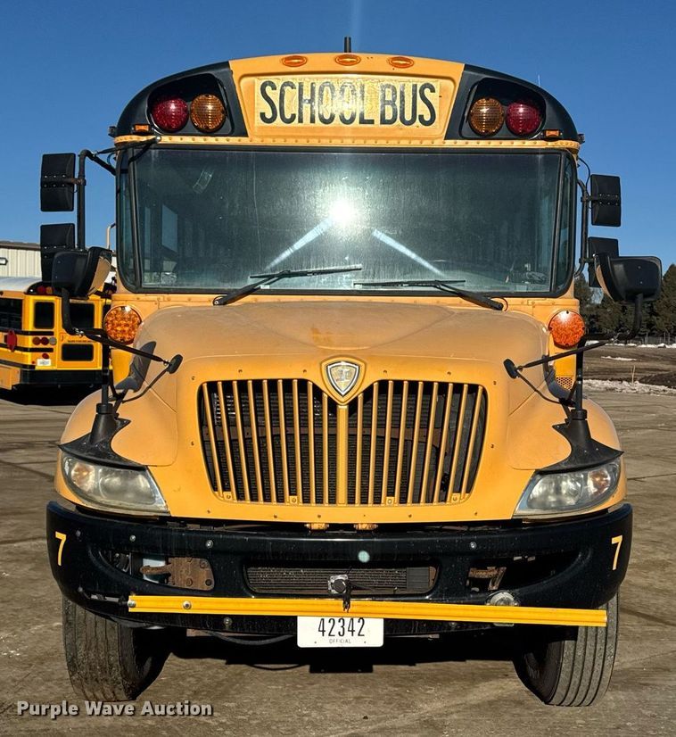 image for item DT0626 2013 IC PB10500 school bus