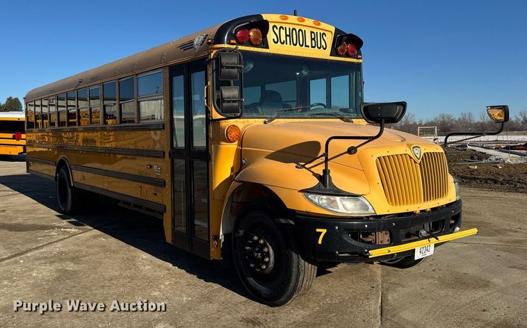 image for item DT0626 2013 IC PB10500 school bus