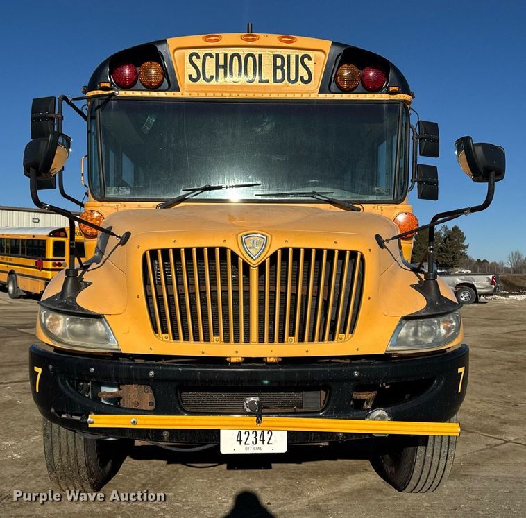 image for item DT0626 2013 IC PB10500 school bus
