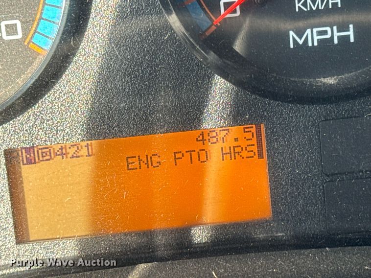 image for item DT0626 2013 IC PB10500 school bus